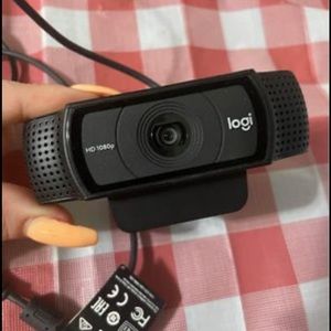 Logitech HD Pro WebcamWidescreen Video Calling and Recording, 1080p Camera